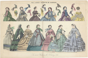 Eine Vintage-Modezeitschrift mit dem Titel "The Ladies Gazette of Fashion", die Illustrationen von Frauen in verschiedenen farbenfrohen Kleidern und geschmückten Hüten zeigt, mit einem dezenten Farbschema aus Blauen, Grünen und Gelben.
