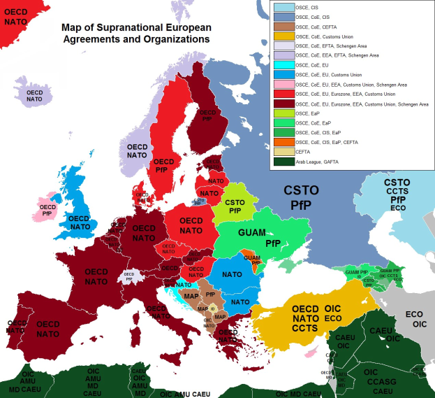 Eine bunte Europakarte, die Länder und ihre Vereinbarungen oder Organisationen zeigt, mit Text für weitere Details.